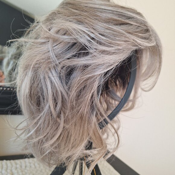 womens heat friendly wig Belle Tress - Picture 1 of 5